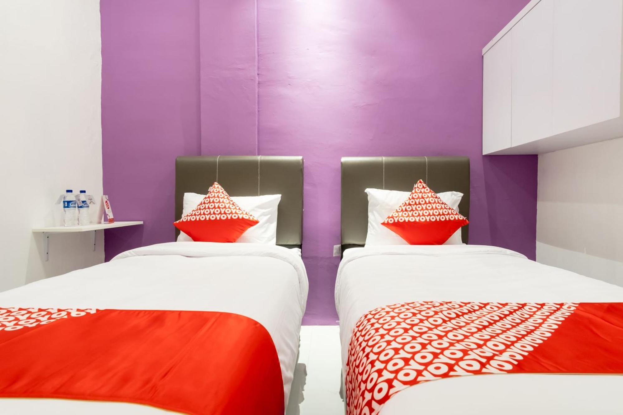 Super Oyo 839 Royal Guest House Medan Exterior foto